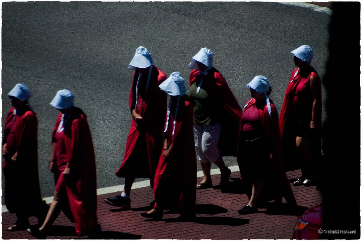 photoman666's tweet photo. Handmaid's Tale-inspired protest.
#stpete #streetphoto #WorkWindow #NIkonphoto #TheHandmaidsTale #photoman666
.
https://t.co/ENHaYU5vOf https://t.co/Xytw6vyyJb