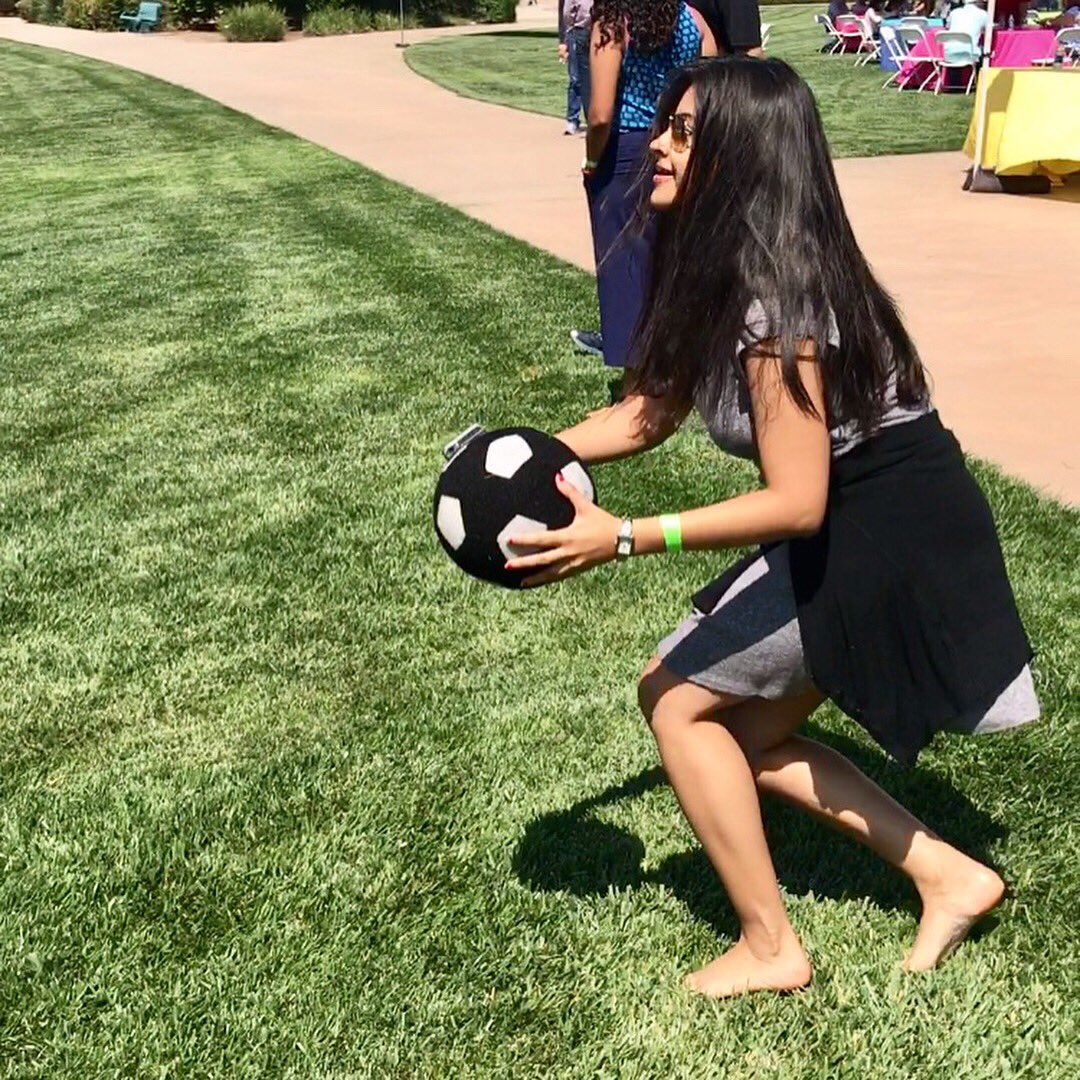 Siamukherjee's tweet photo. Fun soccer at work π#weareCisco #soccertime #workpicnic https://t.co/KUsq7ZezUt