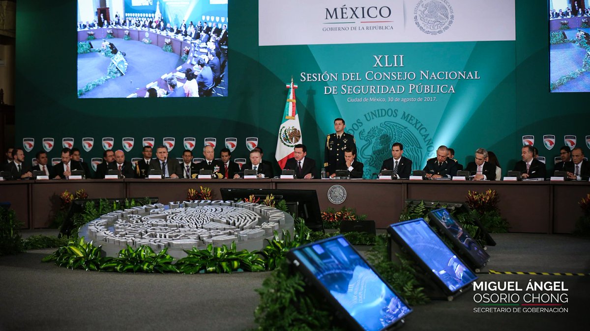 osoriochong's tweet photo. Hoy con el Presidente @EPN se llevó a cabo la 42º Sesión de Consejo Nacional de Seguridad Pública en Palacio Nacional. https://t.co/uIYBOgs1Zd