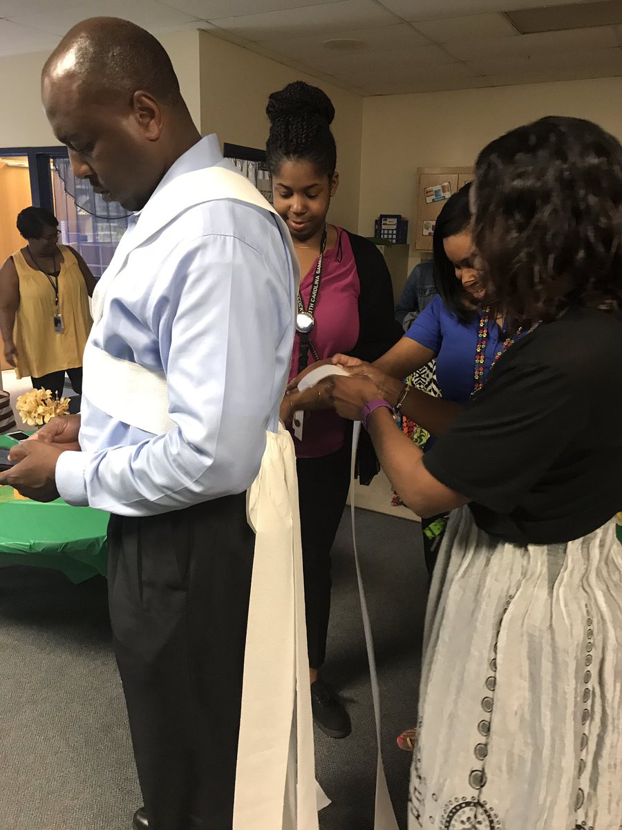 marlena_council's tweet photo. @franklinscsu being a great sport as we celebrate the upcoming marriage of 1 of our teachers! @Killian_STEAM #designadress https://t.co/P2O3vkRc55