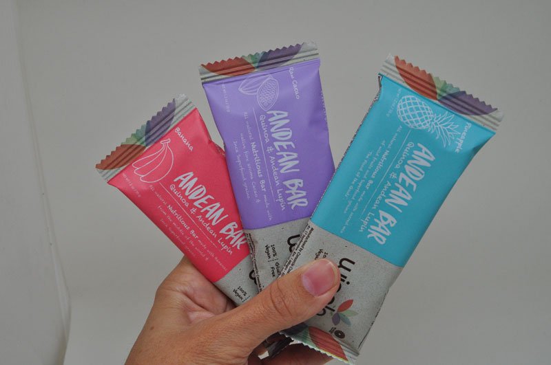 BonusSalus's tweet photo. Don’t let the kids grab the Snickers. Grab a Wipala bar: all natural, raw, gluten free. The no worry snack bar! https://t.co/VMrPgUGKZr https://t.co/npBjMElNQZ