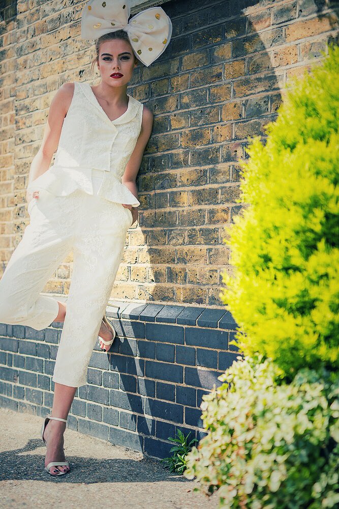 We LOVE the giant bow we used by <a href="/lizzie_mcquade/">Lizzie McQuade</a> for our capsule collection shoot! Great for registry office weddings! #Weddinghour
