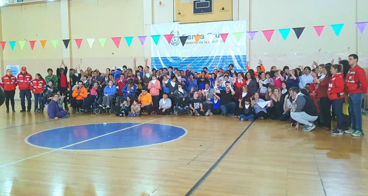 MatiasKalmus's tweet photo. Gracias ISPRO,MDS,AngelesEsp y @aliciakirchner q nos alienta 100pre a desarrollar actividades dnd lo + importante es el otro #CalidadHumana https://t.co/FA5J5ZVo82