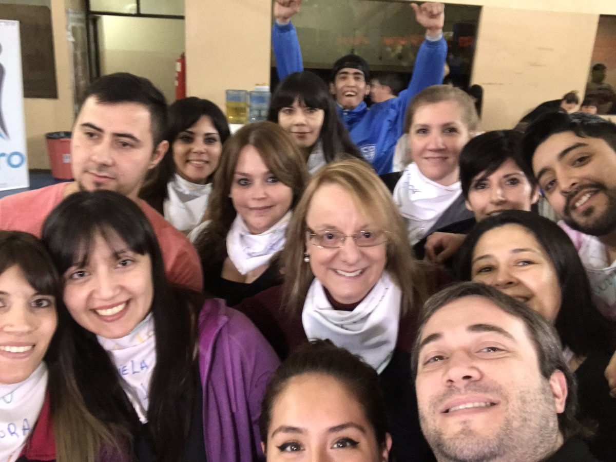MatiasKalmus's tweet photo. Gracias ISPRO,MDS,AngelesEsp y @aliciakirchner q nos alienta 100pre a desarrollar actividades dnd lo + importante es el otro #CalidadHumana https://t.co/FA5J5ZVo82