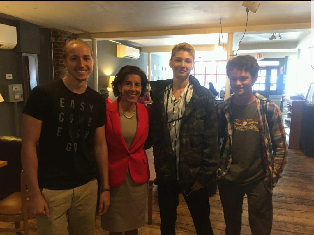 MetSchool's tweet photo. While searching Newport for resources &amp; possible internships @MetSchool students found RI Gov. @GovRaimondo #leavingtolearn @bigpiclearning https://t.co/Htpi5S7iRv