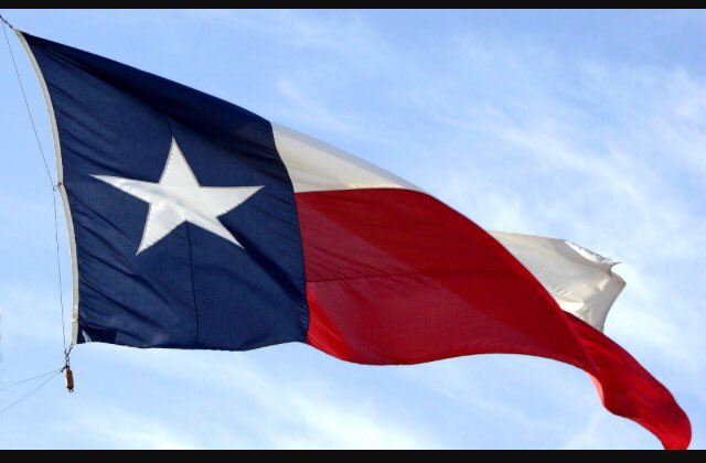 hmickelsports's tweet photo. Praying for Texas ♥️ https://t.co/fswl08yzqe