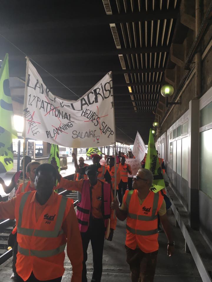 Fede_SUD_Rail's tweet photo. 2ème jour de #greve pour les salariés #Lancry !
#tousensemble et unis, les agents LANCRY vont #Gagner !!!!! https://t.co/EPnyyDDAZf
