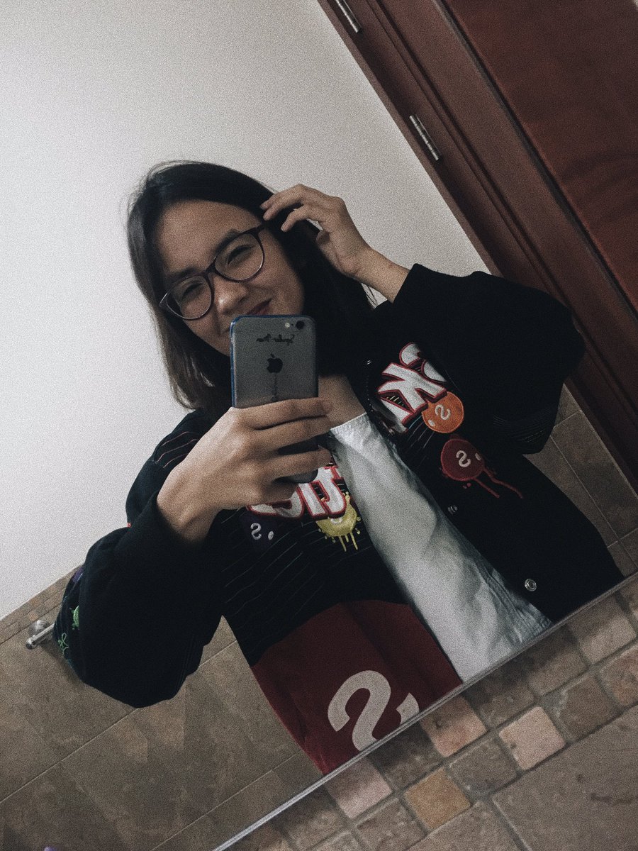FlyAwayIrene's tweet photo. @sebtsb #selfieforseb Esta soy yo😳💕 https://t.co/AEdXFb6zs4