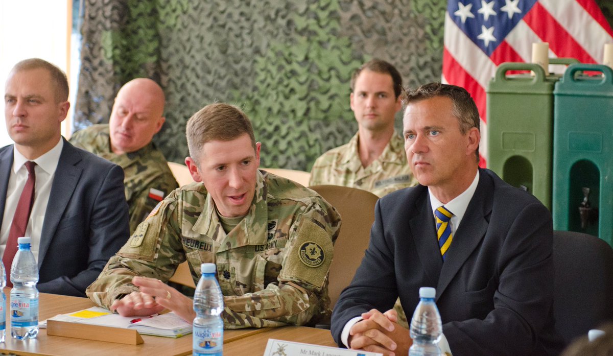 LDLightCav's tweet photo. Minister for the Armed Forces visits British Troops deployed in Poland @DefenceHQ @DefenceOps @BG_Poland_eFP @AmbassadorKnott @T_Szatkowski https://t.co/0KFNOhVNUl