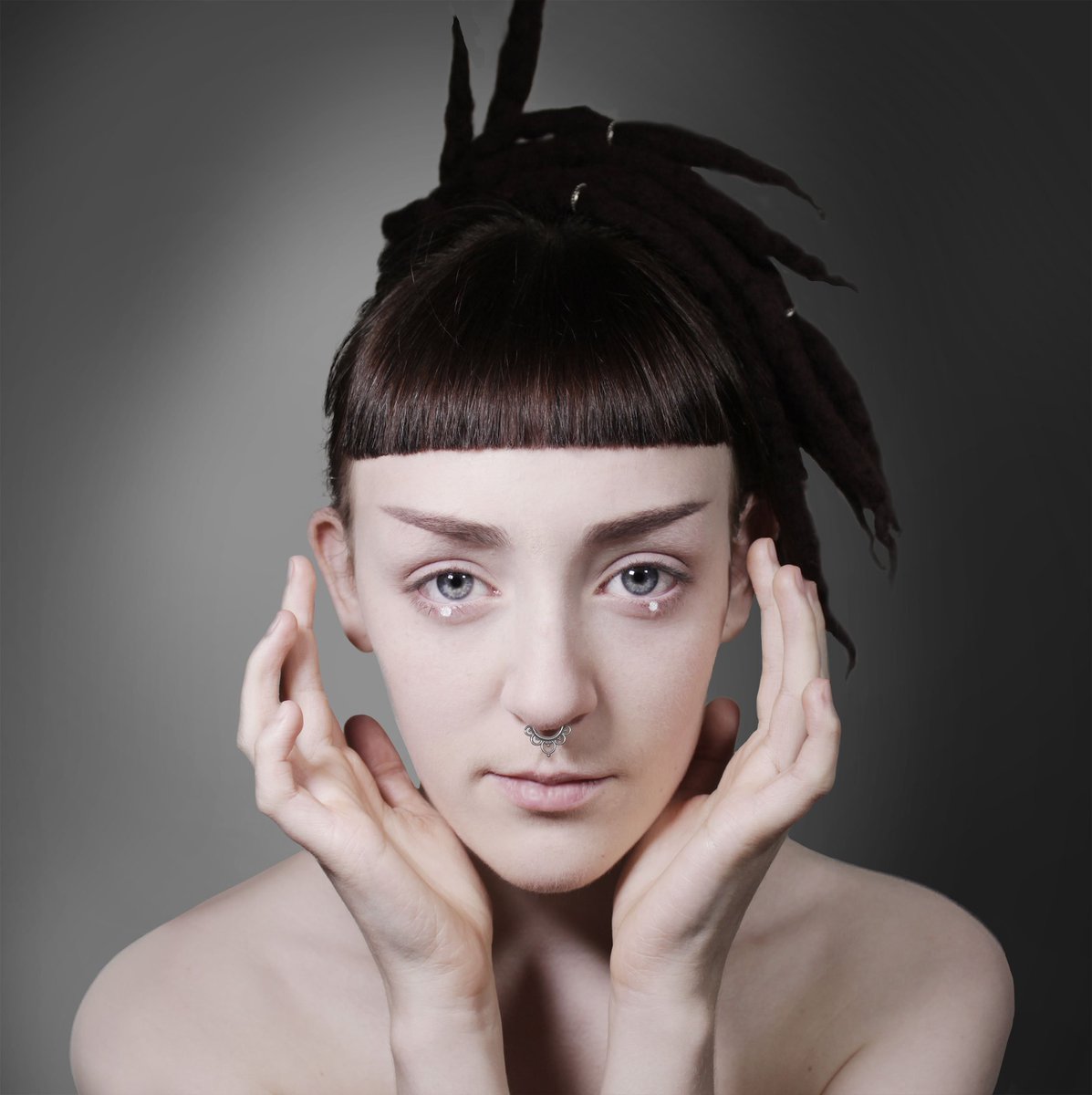 bruchmusic's tweet image. WOW! @BBCIntroSolent playing EMPTY LAND Saturday 8-9 pm! Please give us a tweet/mention! Thank you, BBC! #NewMusic 📻 #emptyland