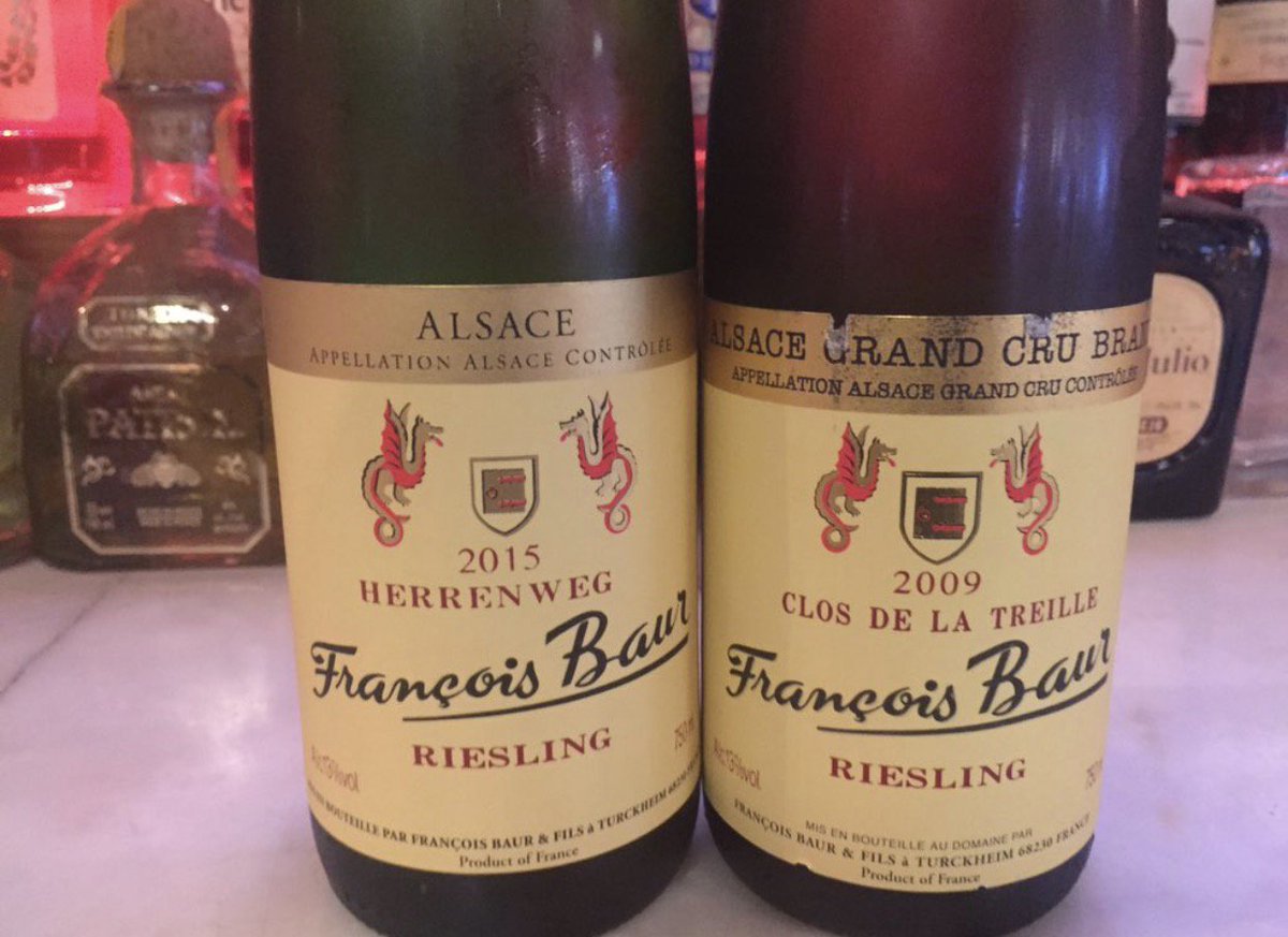 anassanyc's tweet photo. Either or will do! 🍸🍸🍷🍷🍾🍾

#wine #champagne #deinks #cocktails #happyhumpday #feedfeed #forkyeah #f52grams #nomnom #delish #amazing #anassa https://t.co/kPXqIfCzA3