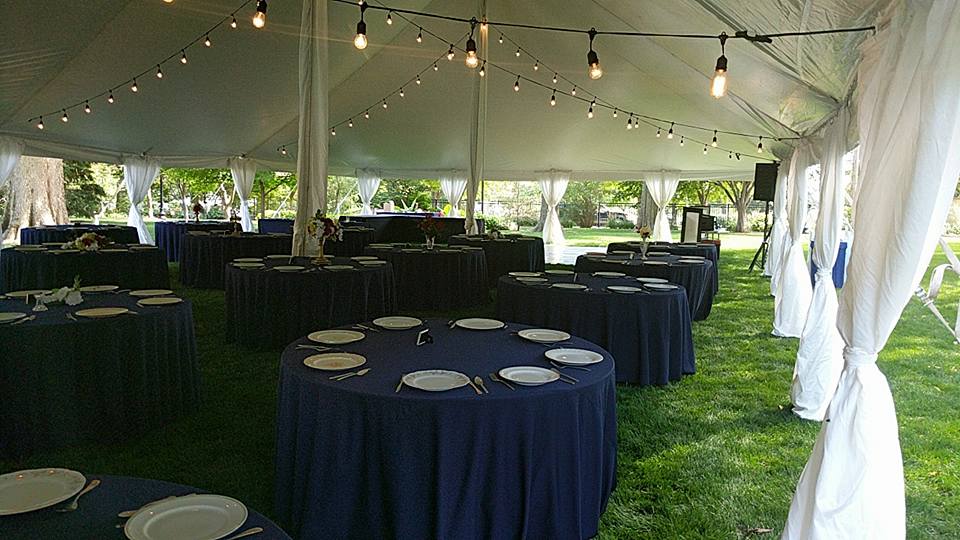 PPPalaceRentals's tweet photo. Ewing Manor 8.19.17 #palaceevents #palaceevent #outdoor #event #team #tent #light #tables https://t.co/EUZrlp2tFO