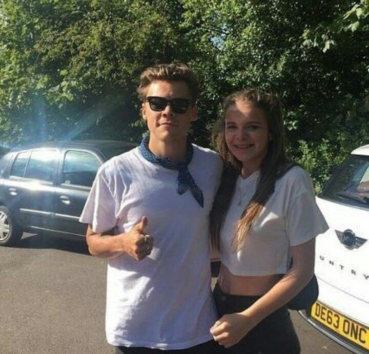 hazzashawnbr's tweet photo. Harry com fãs recentemente.
#srtstyles @Harry_Styles https://t.co/6IHjqCLoPR