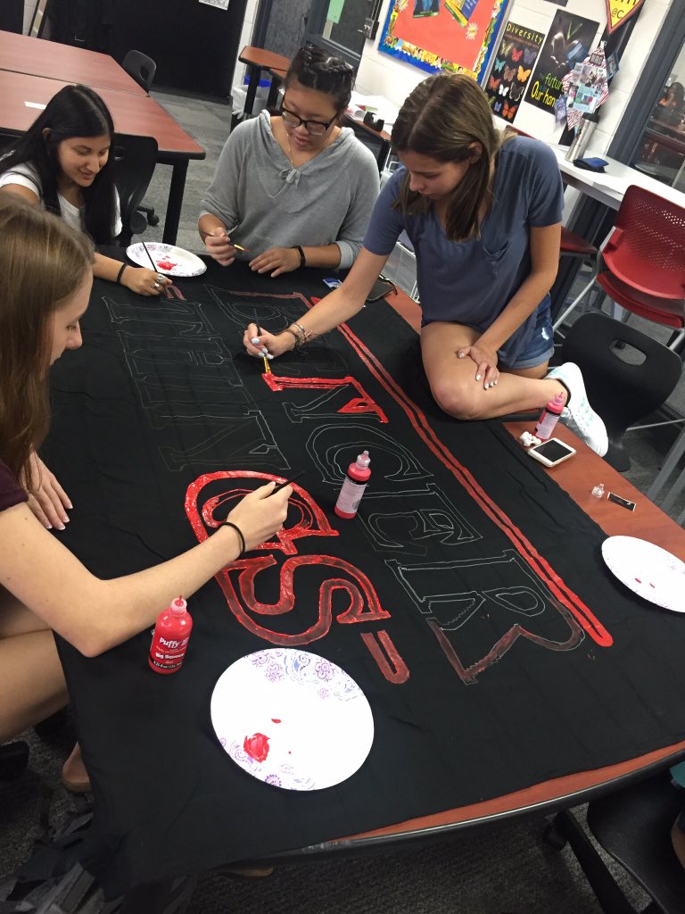 Janelle's tweet photo. Working hard on Team Spirit. #BencerThings @NewTechCoppell #NTHC10 https://t.co/1tsxPDZE4R
