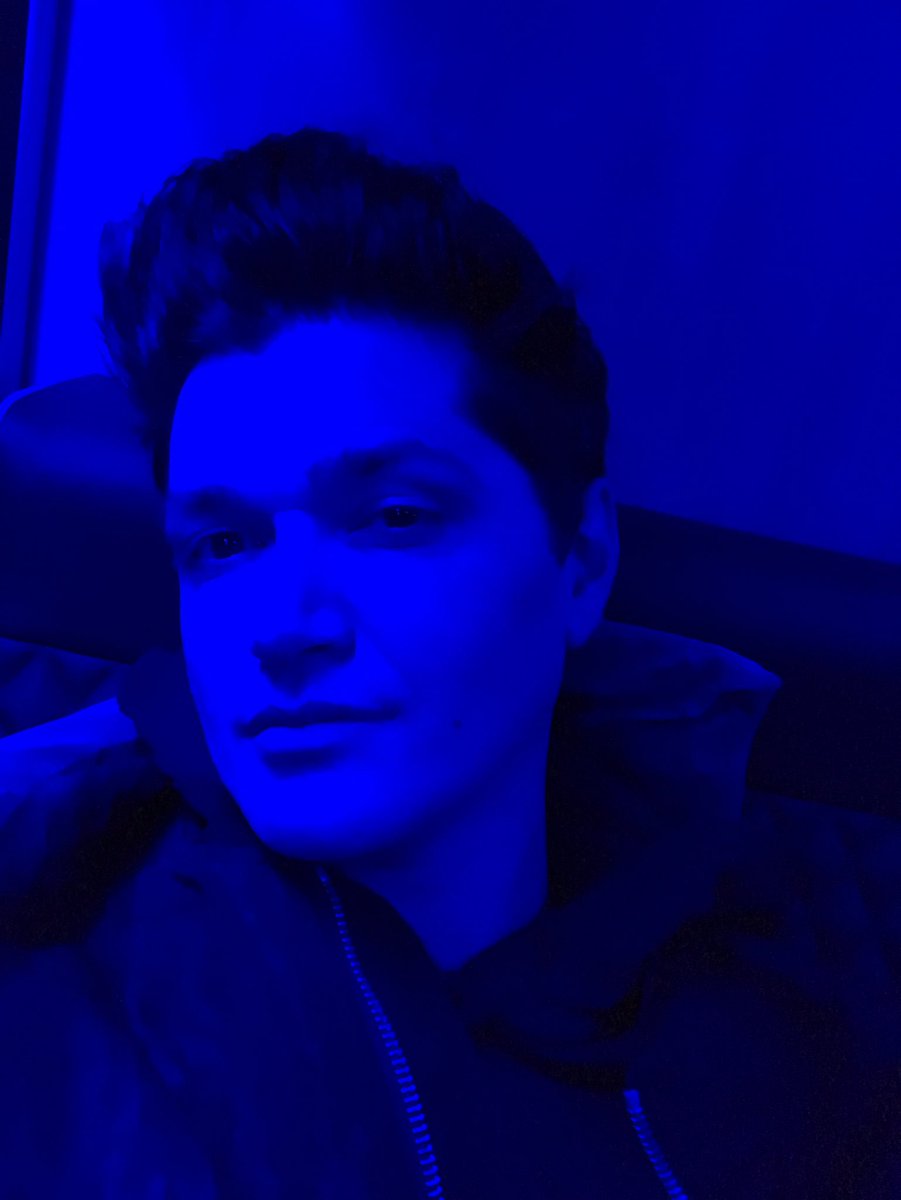 TheScript_Danny's tweet image. Thanks to everyone tonight! What a show :) sitting on the bus on the way to the next venue #imblueiodedandidied lol light show