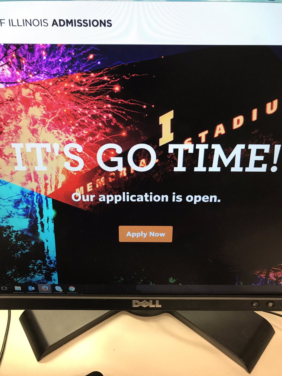 Casey_uofi's tweet photo. Ready, set, go! #ILLINOIS #CollegeApp https://t.co/W0f6nNHA1q