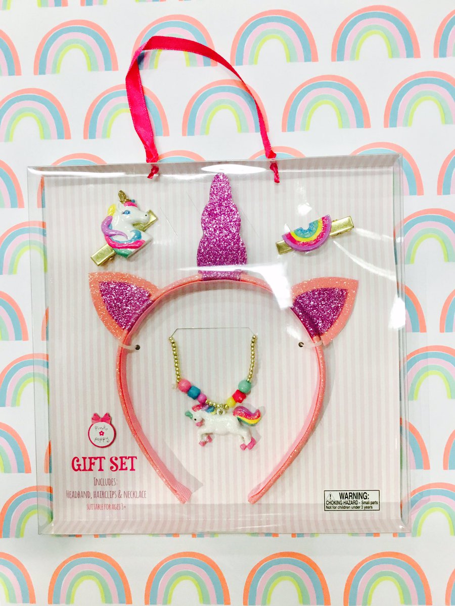 olybowandarrow's tweet photo. This super cute unicorn 🦄 Gift Set is $16.50. #pinkpoppy #childrensfashion #unicorns #childrensboutique #unicornlove #capitalmall #olympiawa https://t.co/Ix7rAIqVga