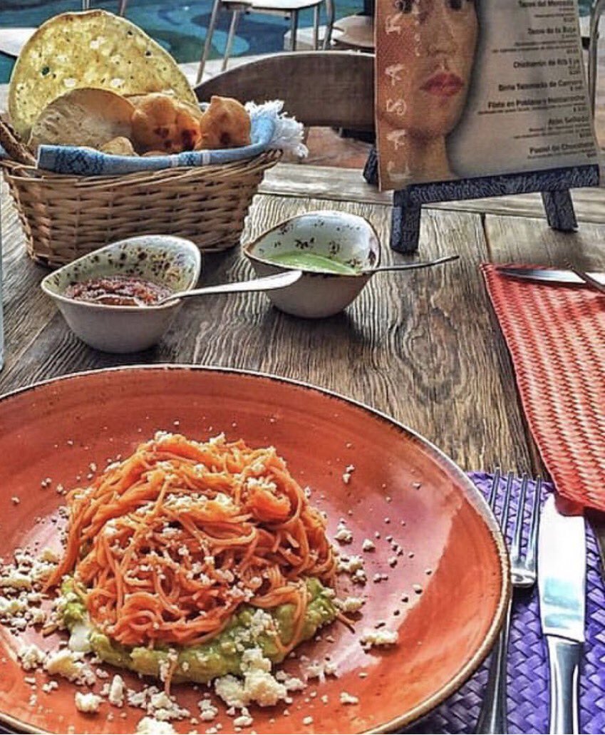CasaRiveraMx's tweet photo. Platillos que estamos seguros, traerán a la memoria el sazón de casa. #comidamexicana https://t.co/onLZGg6bS3
