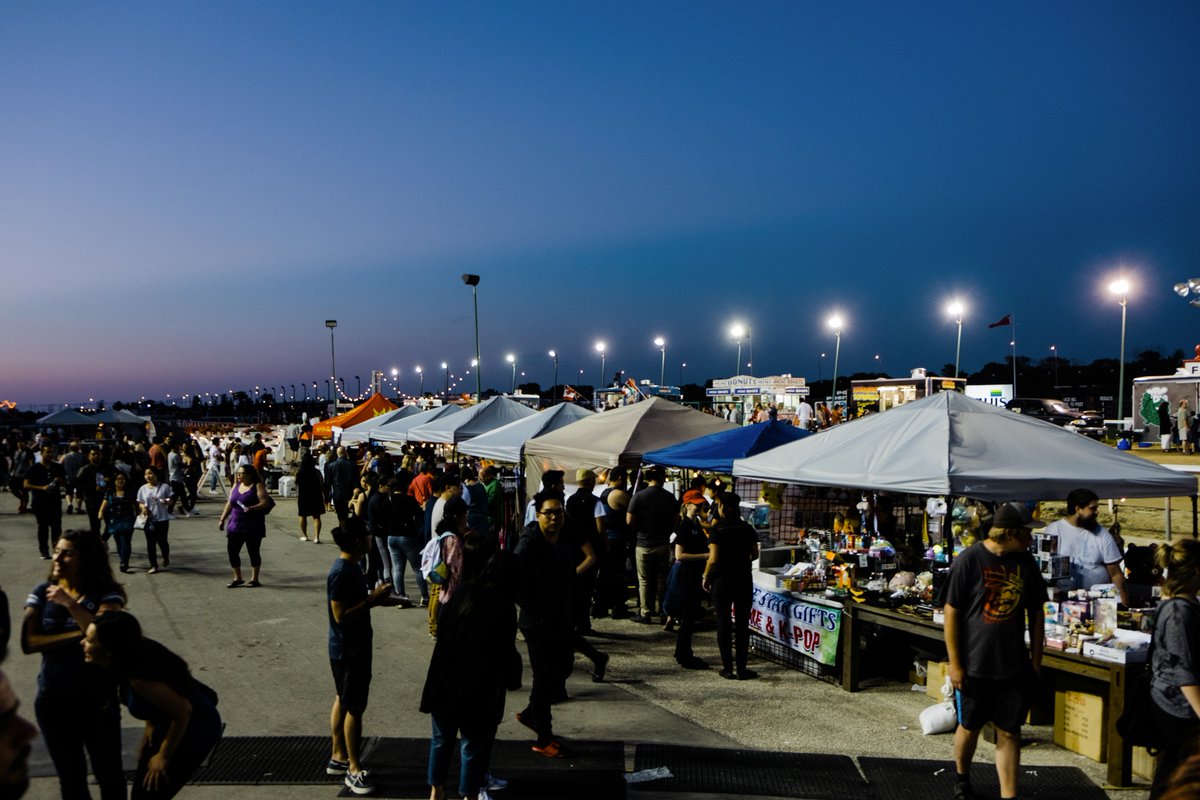 MB Night Market tweet media