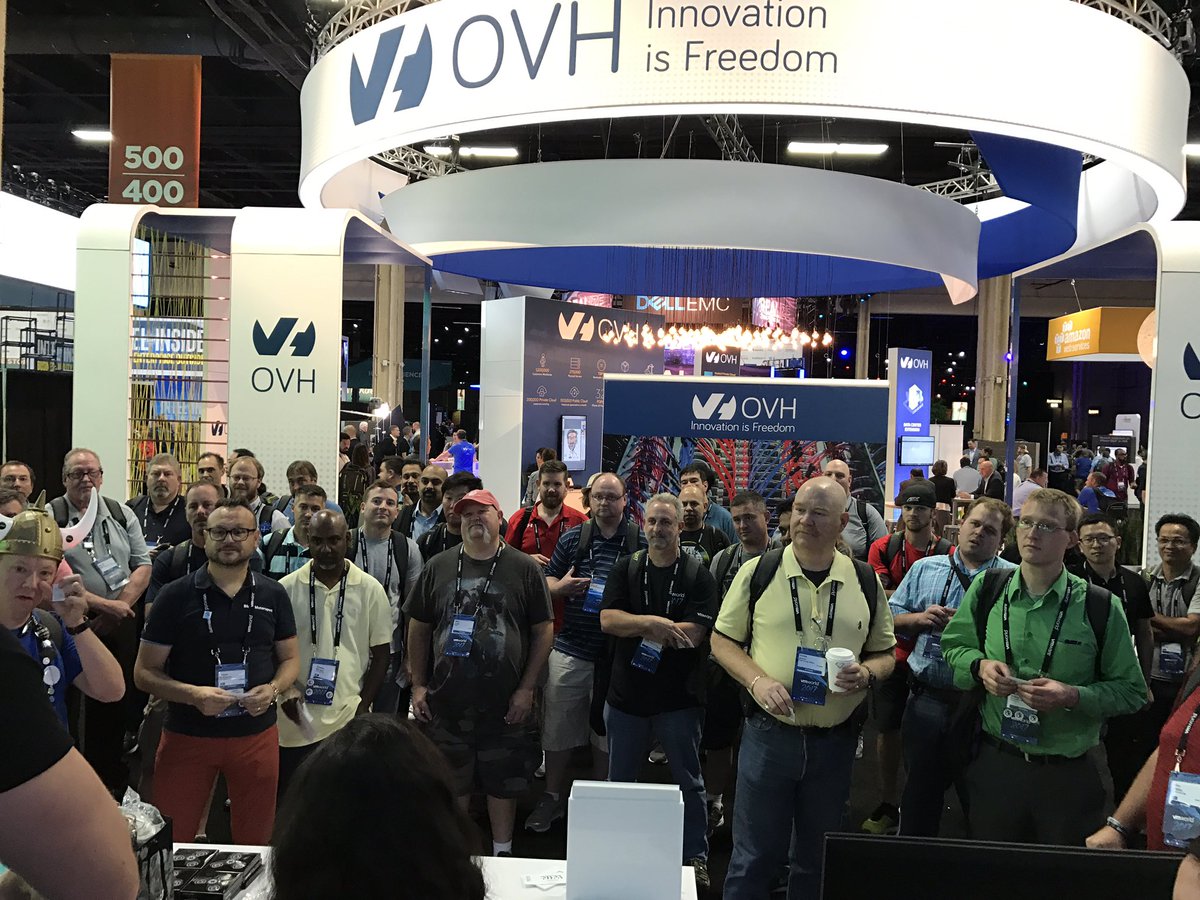 rubrikInc's tweet photo. Awesome turnout at #Booth412! Thanks to everyone who participated in our 3pm raffle. #VMworld https://t.co/Rr3fSLjOLn