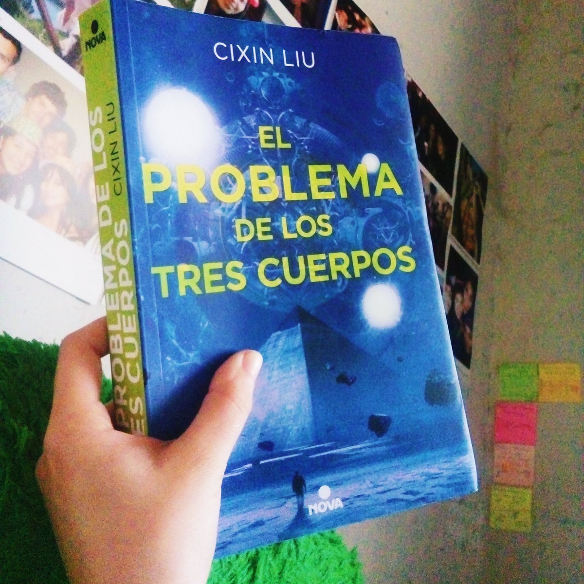 Reseña 📚 → El problema de los tres cuerpos, de Cixin Liu miotrarealidadetinta.blogspot.cl/2017/08/el-pro… ☀🌍😱☀☀ Gracias a <a href="/B_CHILE/">Ediciones B Chile</a> 👏