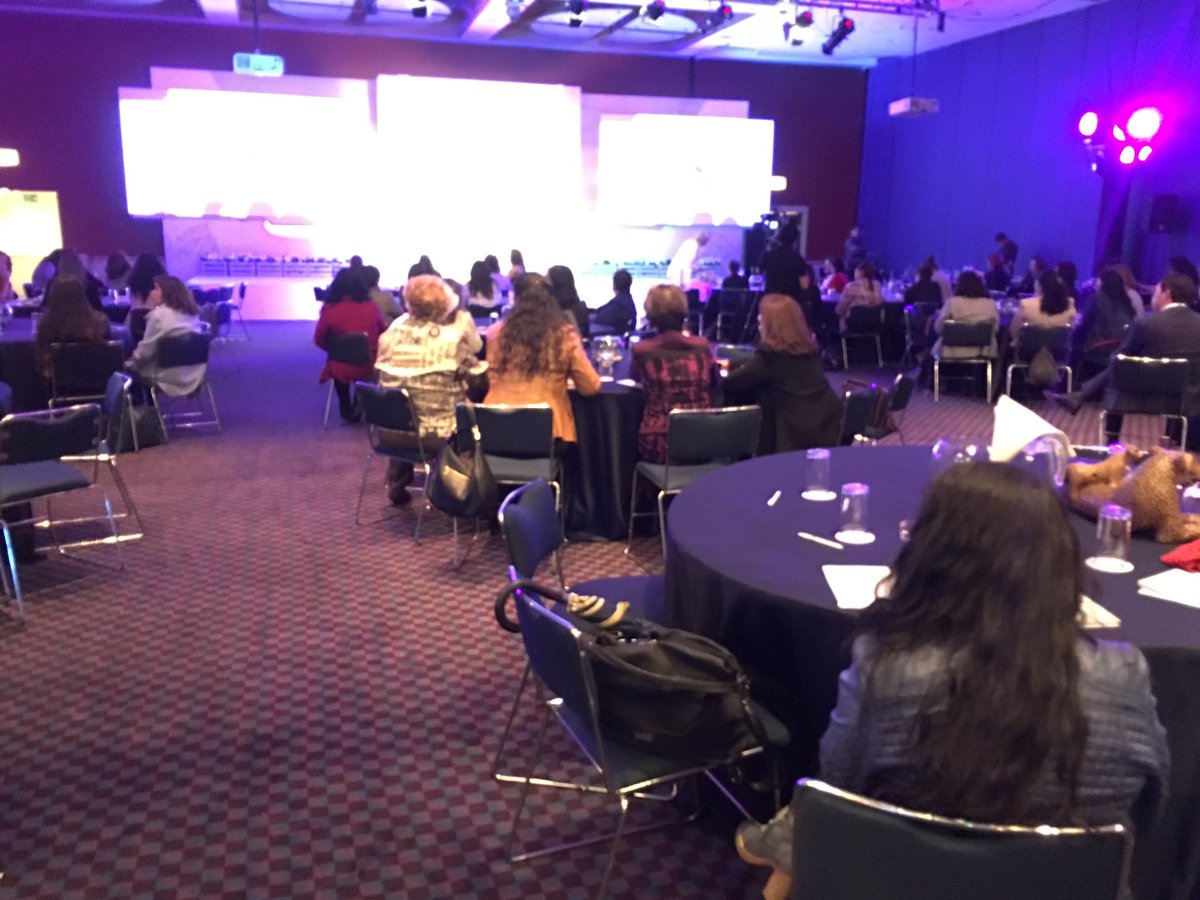 MasMexNoticias's tweet photo. Ideas, contactos, productividad y equidad se han vivido hoy en #ME2017MX @fran_romita y @TERESOLIS, gran iniciativa! https://t.co/EzHPUqcMOK