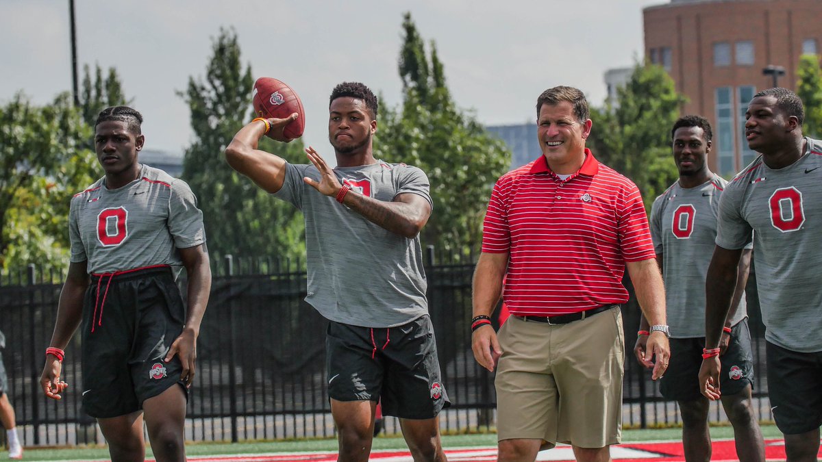 CoachUrbanMeyer's tweet photo. Best "Fridays" in Football!! Buckeyes ready to work the game. Go Bucks! https://t.co/eE2vkmvF6N