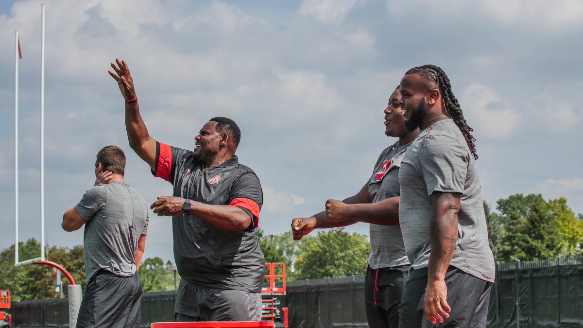 CoachUrbanMeyer's tweet photo. Best "Fridays" in Football!! Buckeyes ready to work the game. Go Bucks! https://t.co/eE2vkmvF6N
