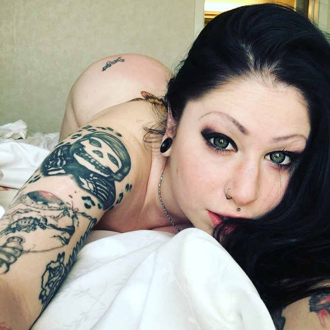My replica vagina is craving to be roughed up https://t.co/esUdR2XXfs https://t.co/S6zYQo110W