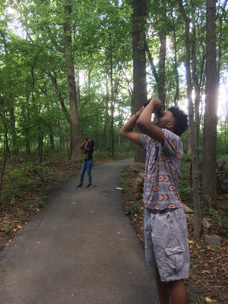 indiana_mott's tweet photo. Today my students enjoyed the world through binoculars #mottenvironmentalscience #handsonlearning #pikescience https://t.co/YfmkrO3Rdv