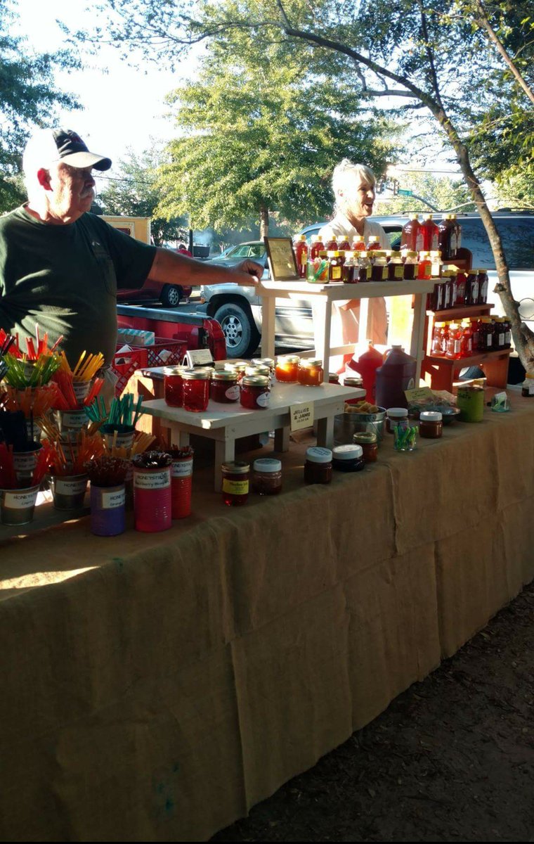 HburgMarket's tweet image. Featured Vendor of the Week: Leaf River Honey Farm. They sell mostly honey products like beewax, honey candy, honey straws, flavored honey.