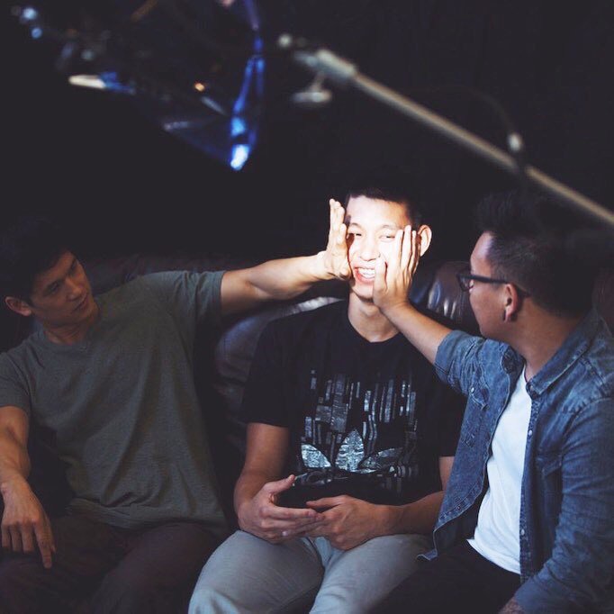 TMI_Uruguay's tweet photo. @HarryShumJr @henrygolding @HarryShumJrESP @PortalSHunters @PTShadowhunters @TMI_Church @Aussie_Nephilim @ShadowHunt_COL @ShadowhuntersJA @ShadowhuntersLA @TMI_BsAs @SHPortugal #WayBackWednesday to fun w friends....@HarryShumJr @henrygolding @paulfeig #MichelleYeoh #CTHD2 https://t.co/YqUL27FqPE