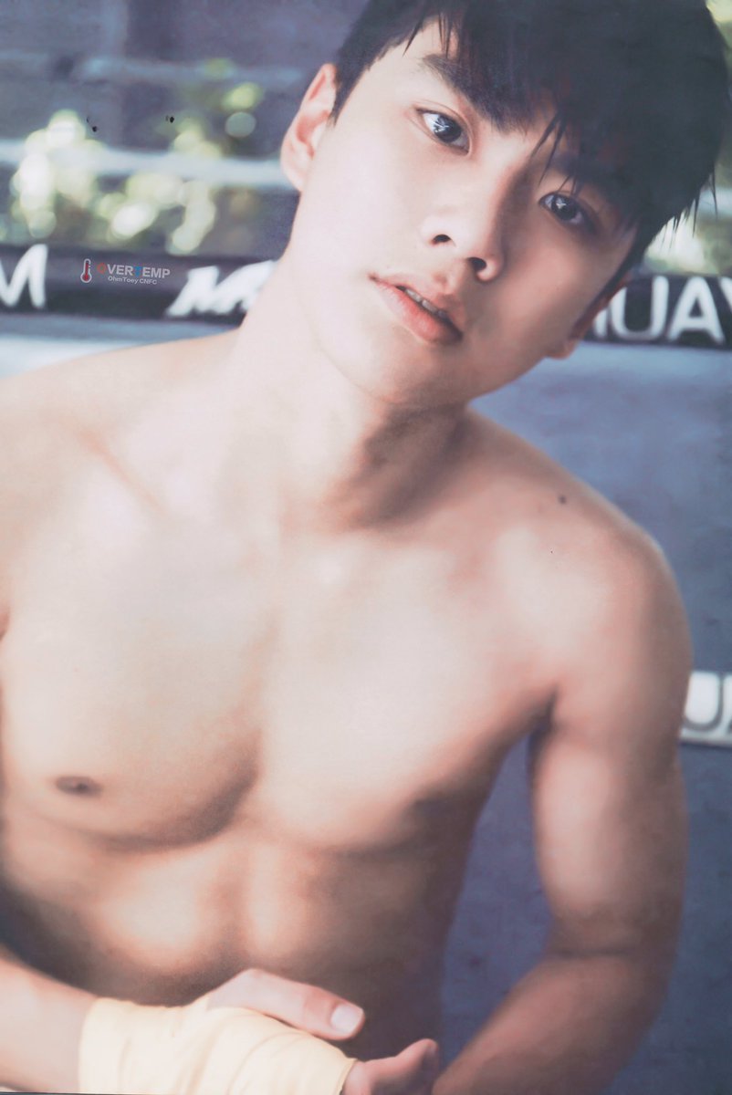 OverTempChinaFC's tweet photo. Don't look at me🙈

#ohmtoey #ohmpawat 
@ohmpawatt 
#makeitrightSS2 https://t.co/konizoxBpC