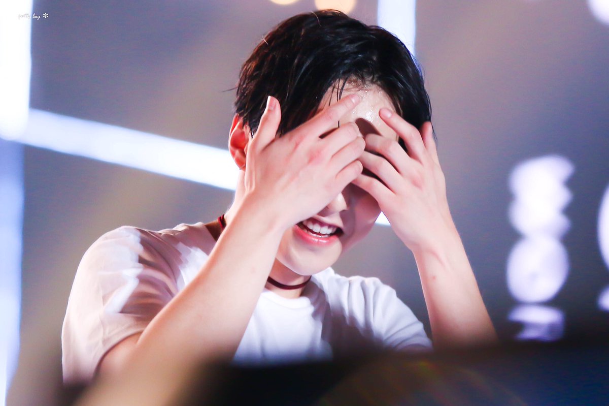 prettyboy_0326's tweet photo. 170708 SMT콘서트 o(╥﹏╥)o 💕 #xiumin #시우민
https://t.co/e5ZWXpWmgk
https://t.co/KAqOuOQvX1
https://t.co/eqeLmtcBZV
https://t.co/gT22veH2fs https://t.co/QMM2ouo0Sm