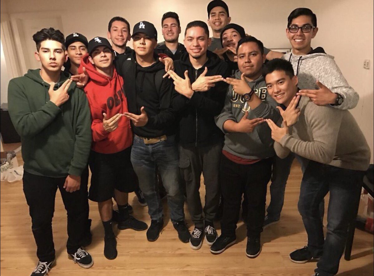 UCSBBetas's tweet photo. Oh So Stunning ΣΓ Chapter wishes #OmicronLine Chain⛓ #53 Alexis Miguel "Beethoven" Alonso a #HappyBirthday! #SigmaLambdaBeta 😎🎂🤘🏾🎉 https://t.co/omThxwAV09