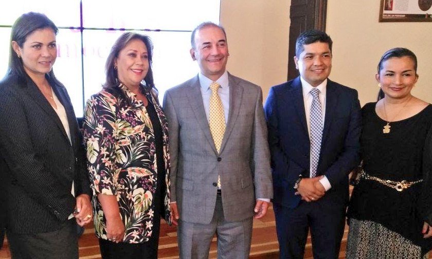 Gloria Stella Díaz tweet media