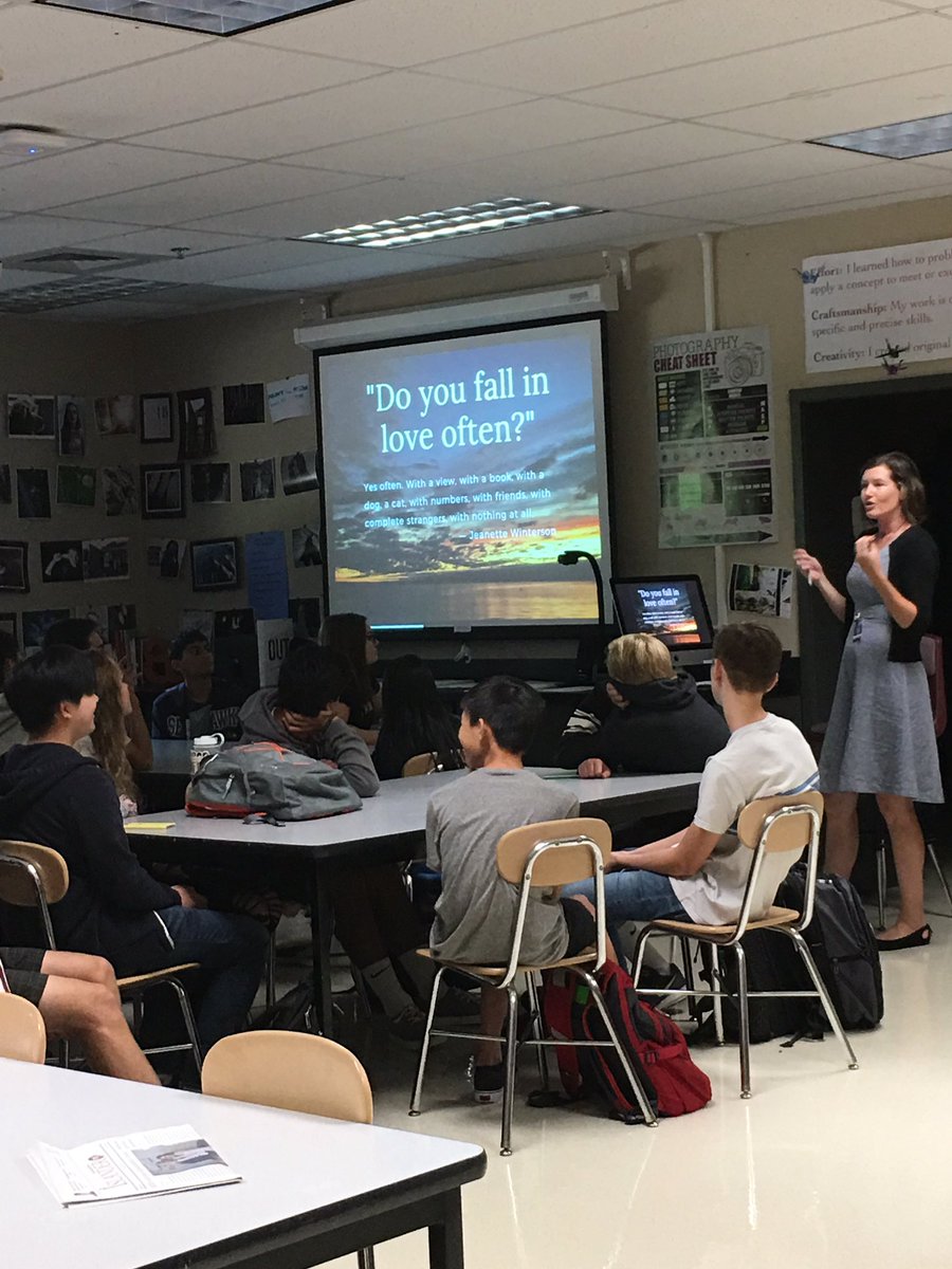suptdcolosky's tweet photo. Mercer Island High School #MIFirstDay2017 https://t.co/Owu4vxtQ3B