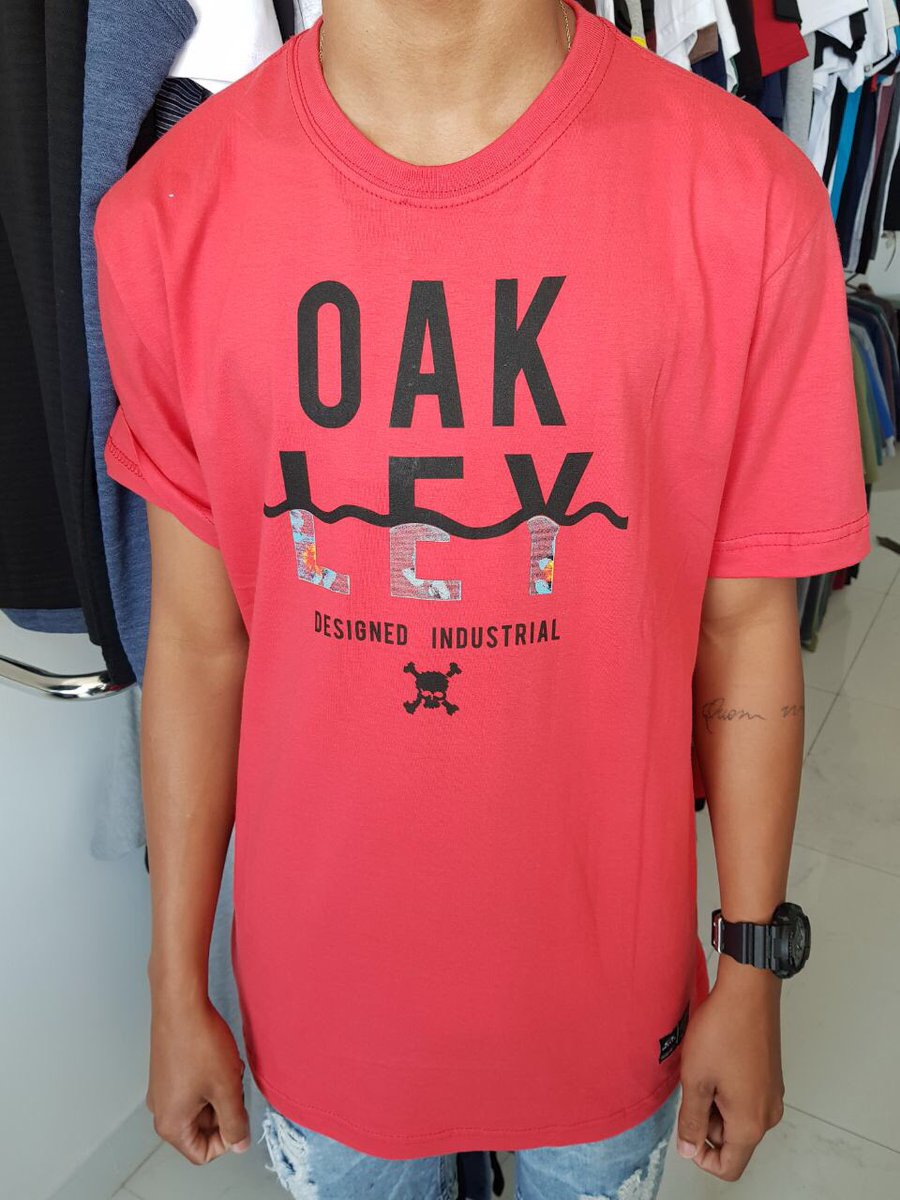 outletsalerj's tweet photo. Chegaram modelos novos dá oakley na loja!!!! Por penas R$ 49,90 https://t.co/N8DYQjGFjE