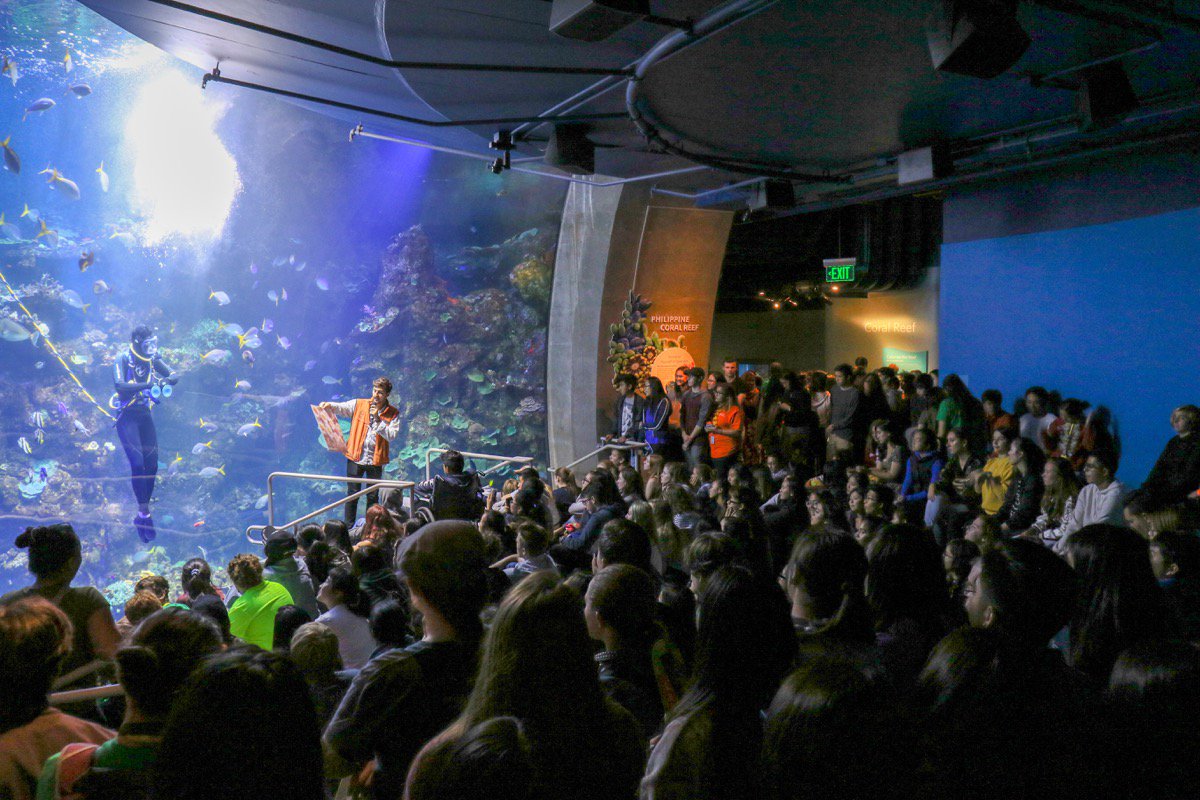 riktheranger's tweet photo. . @CalAcademy throws WORLDβS LARGEST #TeenScienceNight for 2K Teens. #likeaboss https://t.co/CsvbTEJmzK https://t.co/mPdZD41p3O
