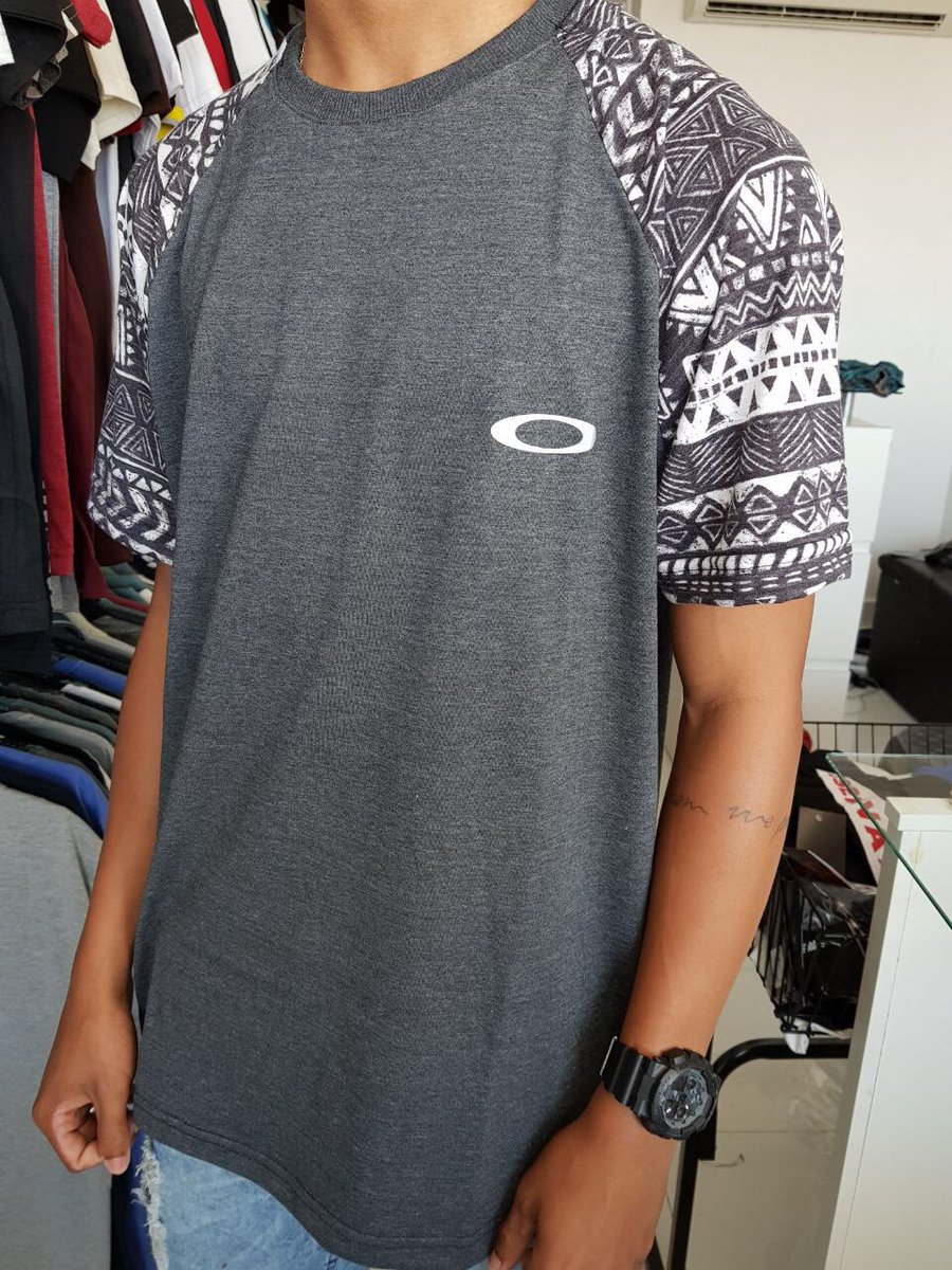 outletsalerj's tweet photo. SÓ OAKLEY 💀 https://t.co/irXl5Wn7Nd