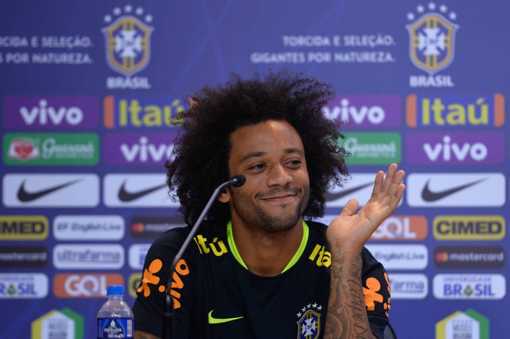 _hypenews's tweet photo. #HypeNews
Capitão do Brasil, Marcelo combate acomodação após classificação - https://t.co/HjSnhrmPSV https://t.co/6GL581M2eL