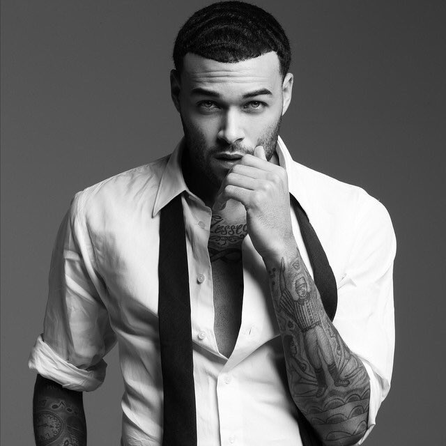 RiotClubRPG's tweet photo. Don Benjamin
26ans
Hétérosexuel 
Professeur d'éducation sportive
@rpwdonbenjamin https://t.co/VxDDNdII94