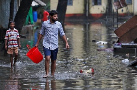 _hypenews's tweet photo. #HypeNews
'Desastre ignorado': inundações na Índia, Bangladesh e Nepal deixam 1,2 mil mortos e milhões de ... - https://t.co/RUs0y6PvBv https://t.co/OT9IlprAoq