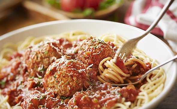 deliverythunder's tweet photo. #murfreesboro #delivery Olive Garden Spaghetti with Meatballs https://t.co/TBciPjMHSZ https://t.co/sDKAgoGqOF