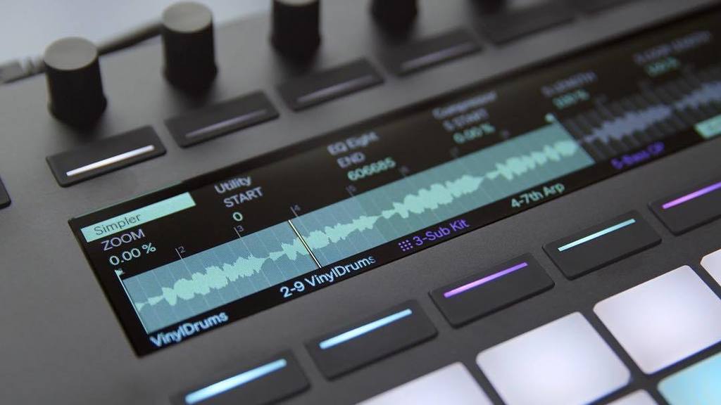 reloopdjacademy's tweet photo. 🎹 Reloop Dj Academy 🎹

Imagina por un momento... que con una sola pieza de hardware puedes tocar todos los instrum… https://t.co/u7LKKfjXWj https://t.co/KrOICTwfiO