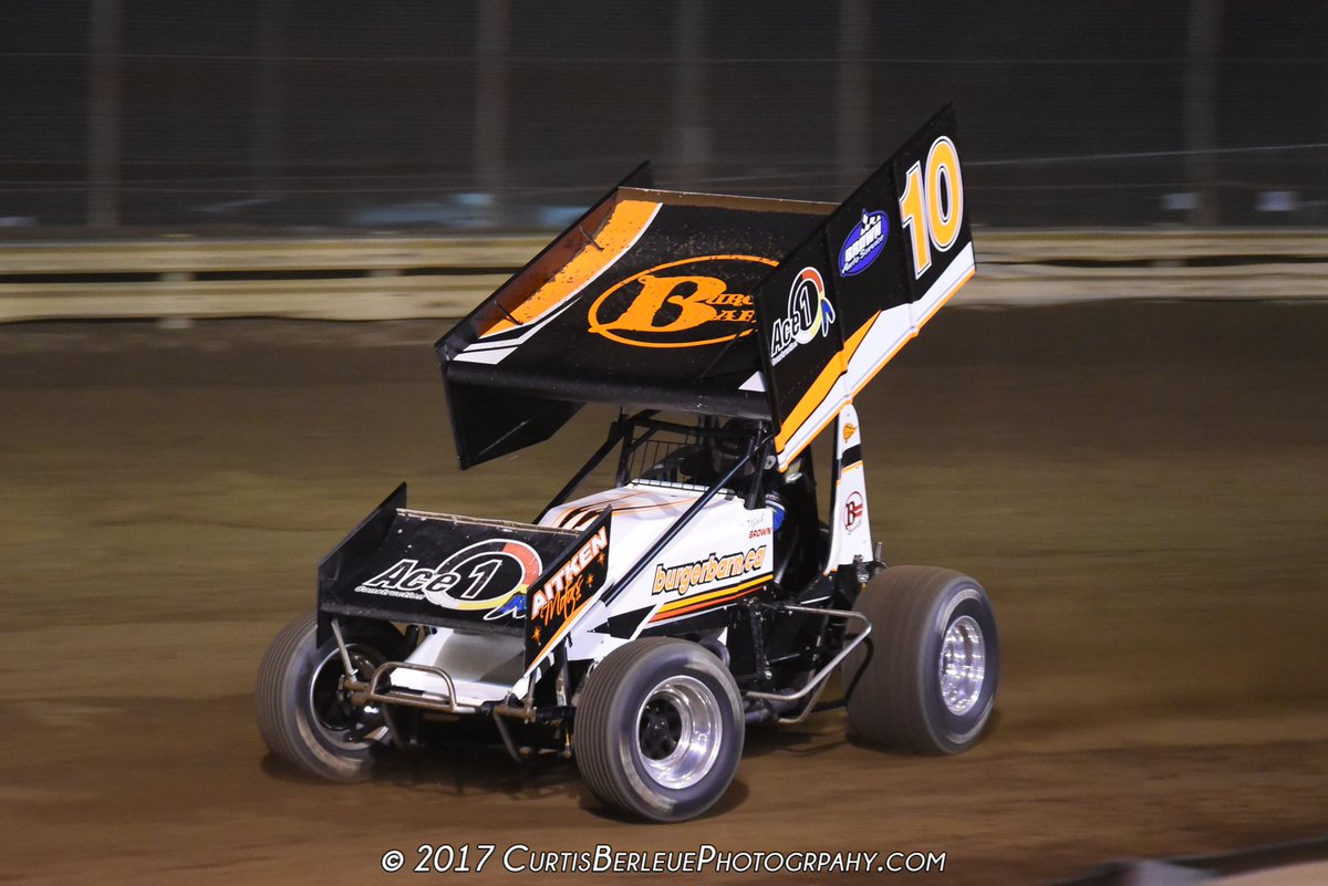 CurtisBerleue's tweet photo. Brothers @brownie1026 &amp; @iantnorookie also made their way south of the border to @MercerRaceway to race w/ the @PatriotSprints last weekend https://t.co/NY2nrUhumh