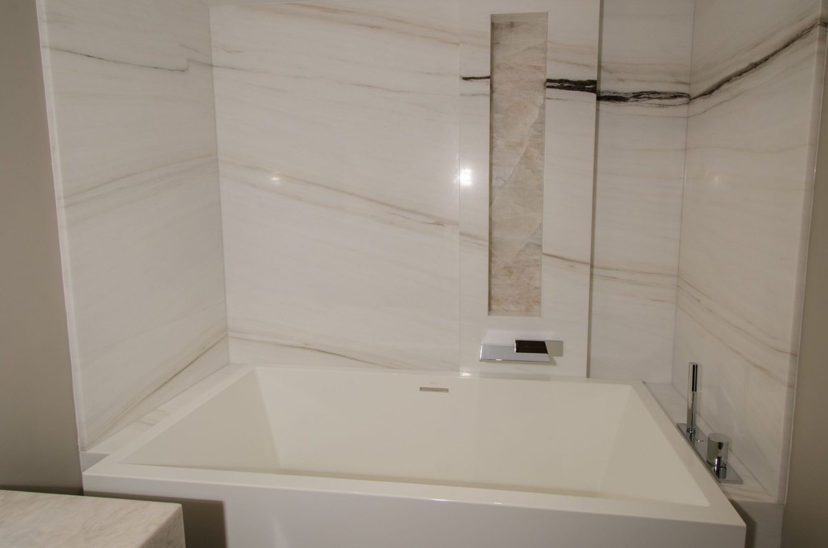 world_stone_inc's tweet photo. #wantitwednesday When it comes to life's luxuries this  is definitely a need.  Bianca Lasa Vena Ora Marble and backlit Cristallo Quartzite. https://t.co/GHUdUaoAJU