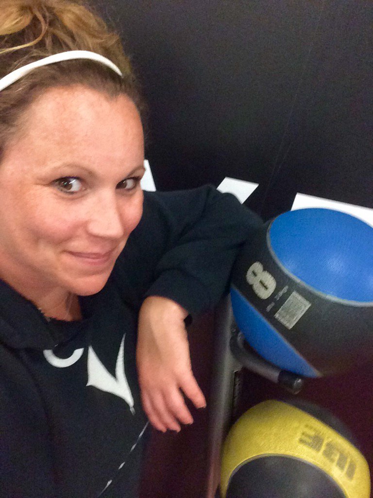 AliciaGal7's tweet photo. Well @RavensCentre it's been a slice this summer but this Gal's outta here #gymlife no more #CUaround ❤️💪🖤 https://t.co/xDRQ0Gc7r2