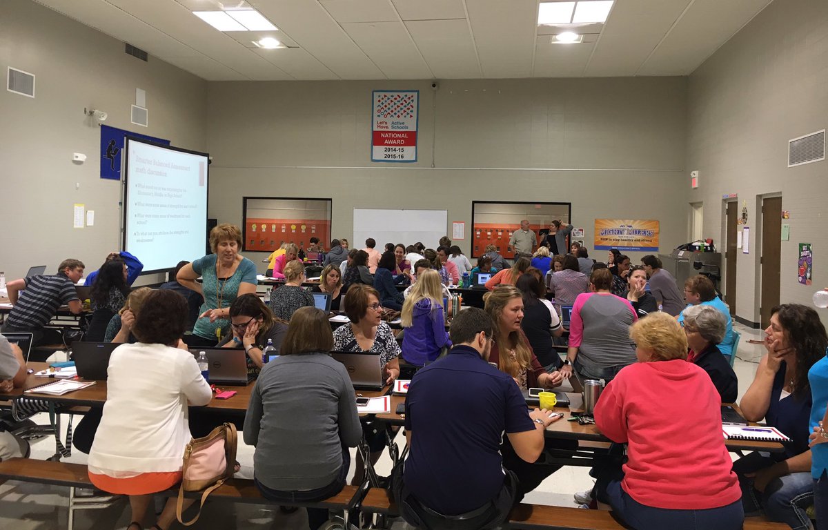lifeguardsherri's tweet photo. #hurontigers elementary teachers diving into district and building level data. https://t.co/MW2POQ3cyD
