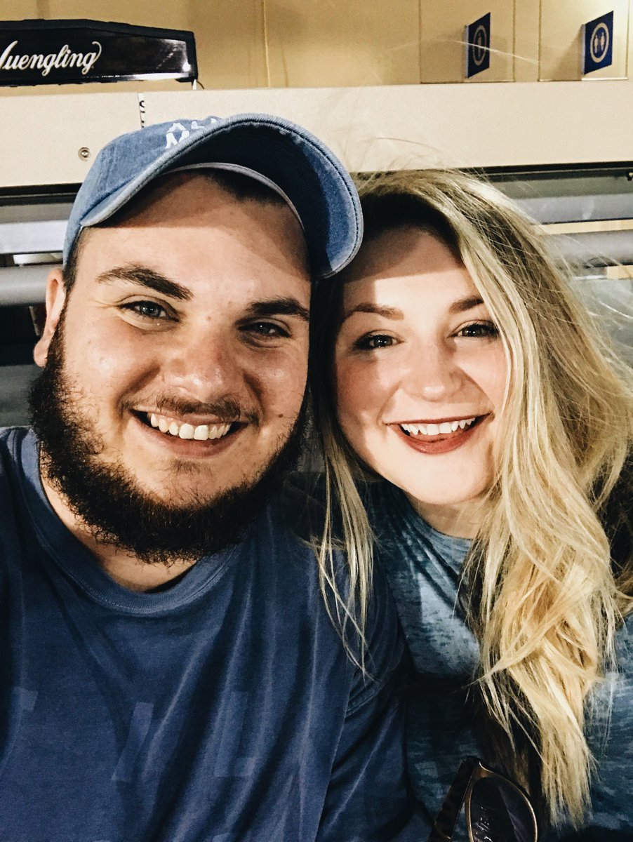 ewarmack13's tweet photo. Shuckers game with my girl!!! #SHellfie https://t.co/THIzxHAMrG